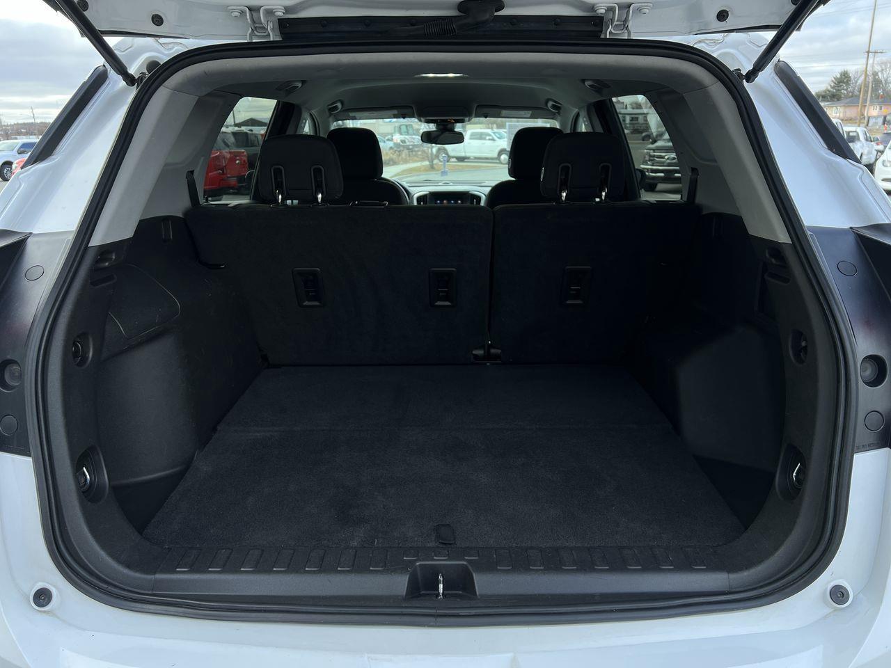 2020 GMC Terrain SLE AWD, HEATED FRONT SEATS, SIRIUS XM, CRUISE CONTROL, REMOTE START, BACK UP CAM!! Photo