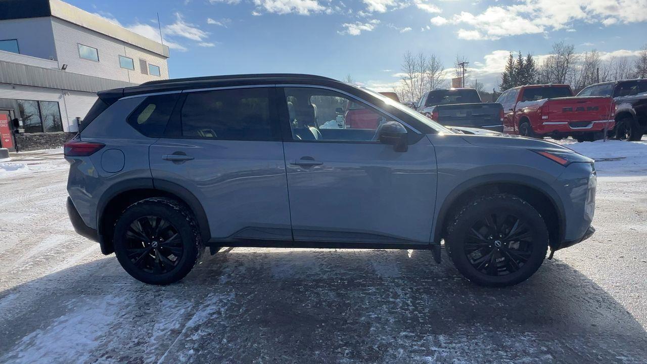2023 Nissan Rogue SV Midnight Edition AWD, LEATHER HEATED SEATS, MOONROOF, SIRIUS XM, BACK UP CAM!! Photo