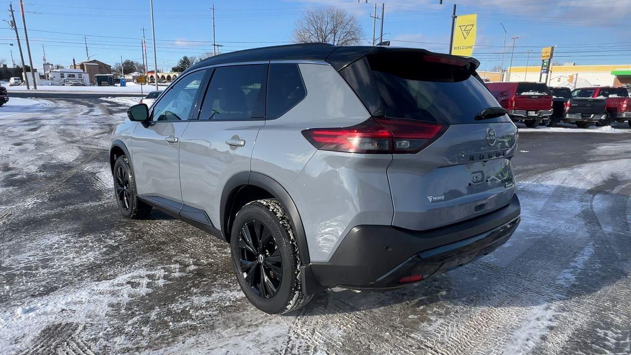 2023 Nissan Rogue SV Midnight Edition AWD, LEATHER HEATED SEATS, MOONROOF, SIRIUS XM, BACK UP CAM!! Photo