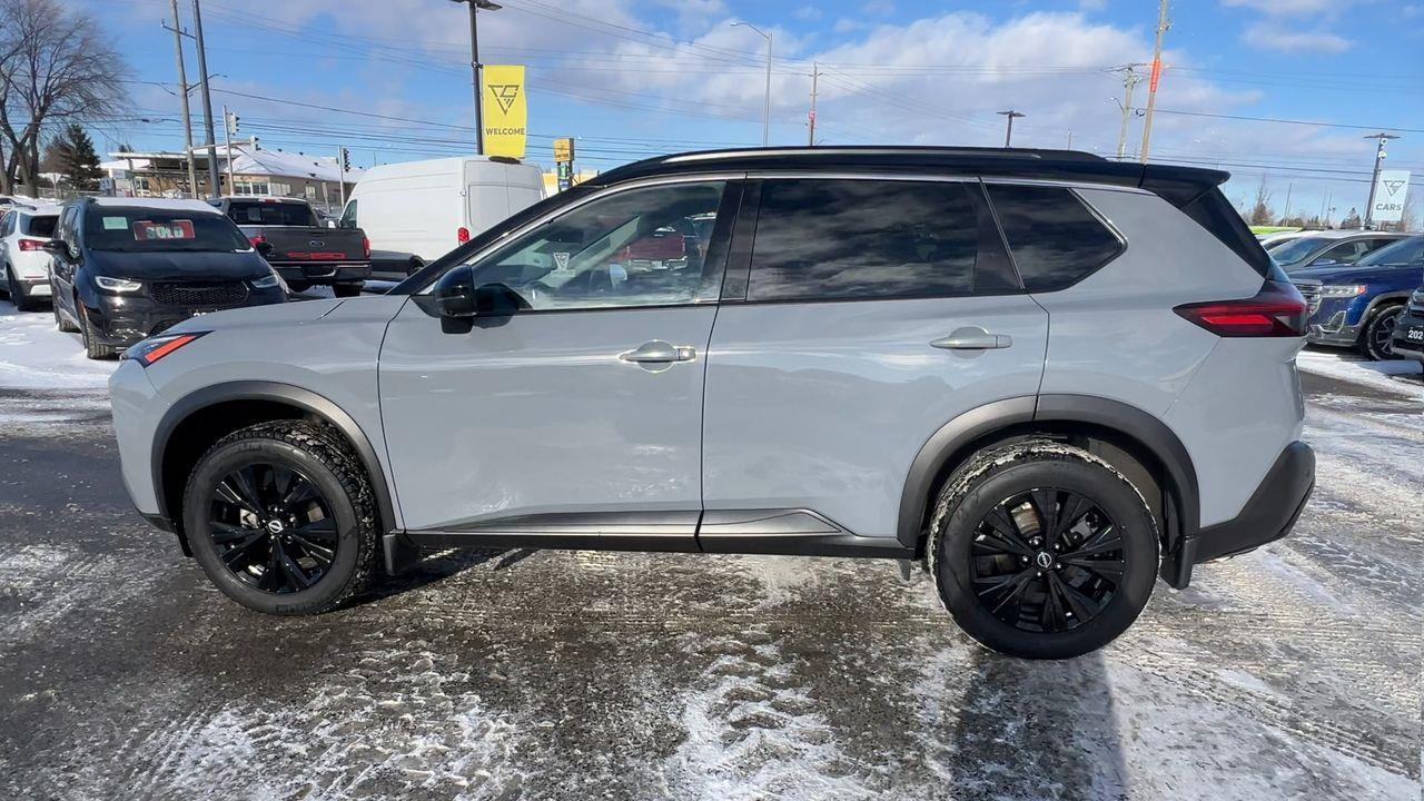2023 Nissan Rogue SV Midnight Edition AWD, LEATHER HEATED SEATS, MOONROOF, SIRIUS XM, BACK UP CAM!! Photo