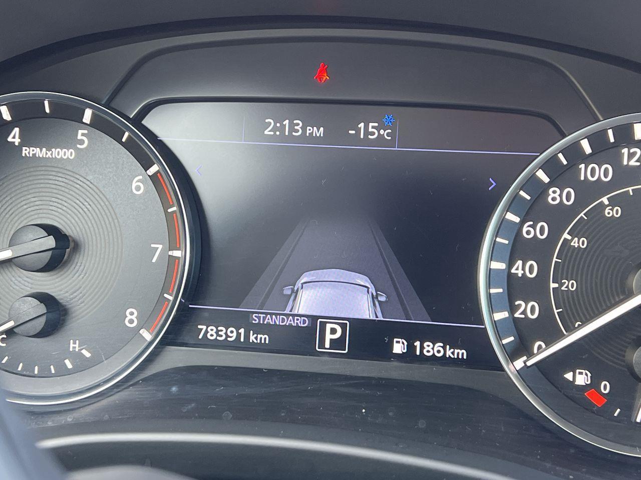 2021 Infiniti QX50 Luxe AWD, MOONROOF, HEATED LEATHER SEATS, POWER LIFTGATE, REMOTE START, BACK UP CAM, CRUISE CONTROL!! Photo