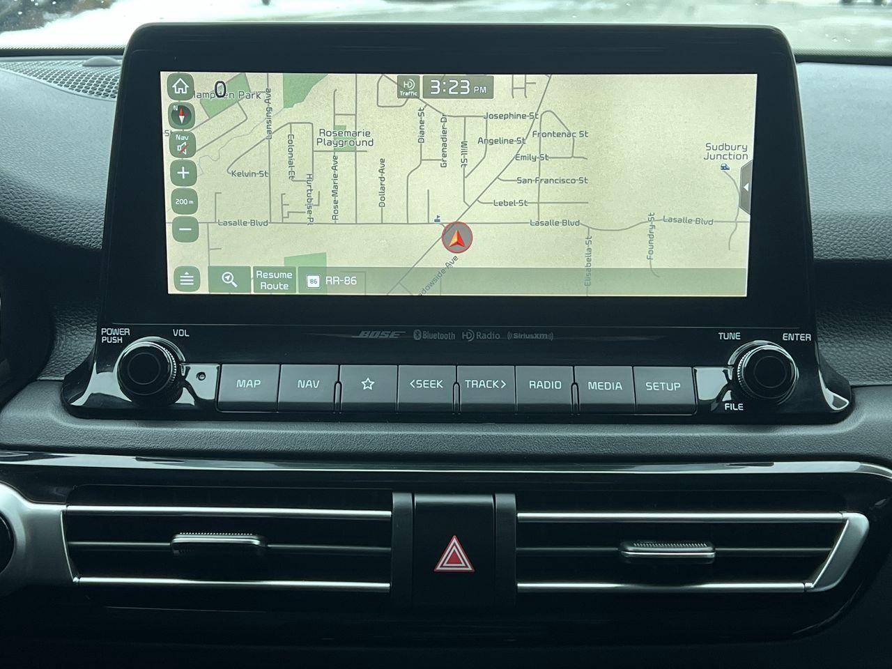 2021 Kia Seltos SX Turbo AWD, HEATED LEATHER SEATS, MOONROOF, NAV, SIRIUS XM, CRUISE CONTROL, BACK UP CAM!! Photo