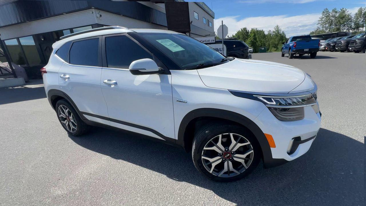 2021 Kia Seltos SX Turbo AWD, HEATED LEATHER SEATS, MOONROOF, NAV, SIRIUS XM, CRUISE CONTROL, BACK UP CAM!! Photo