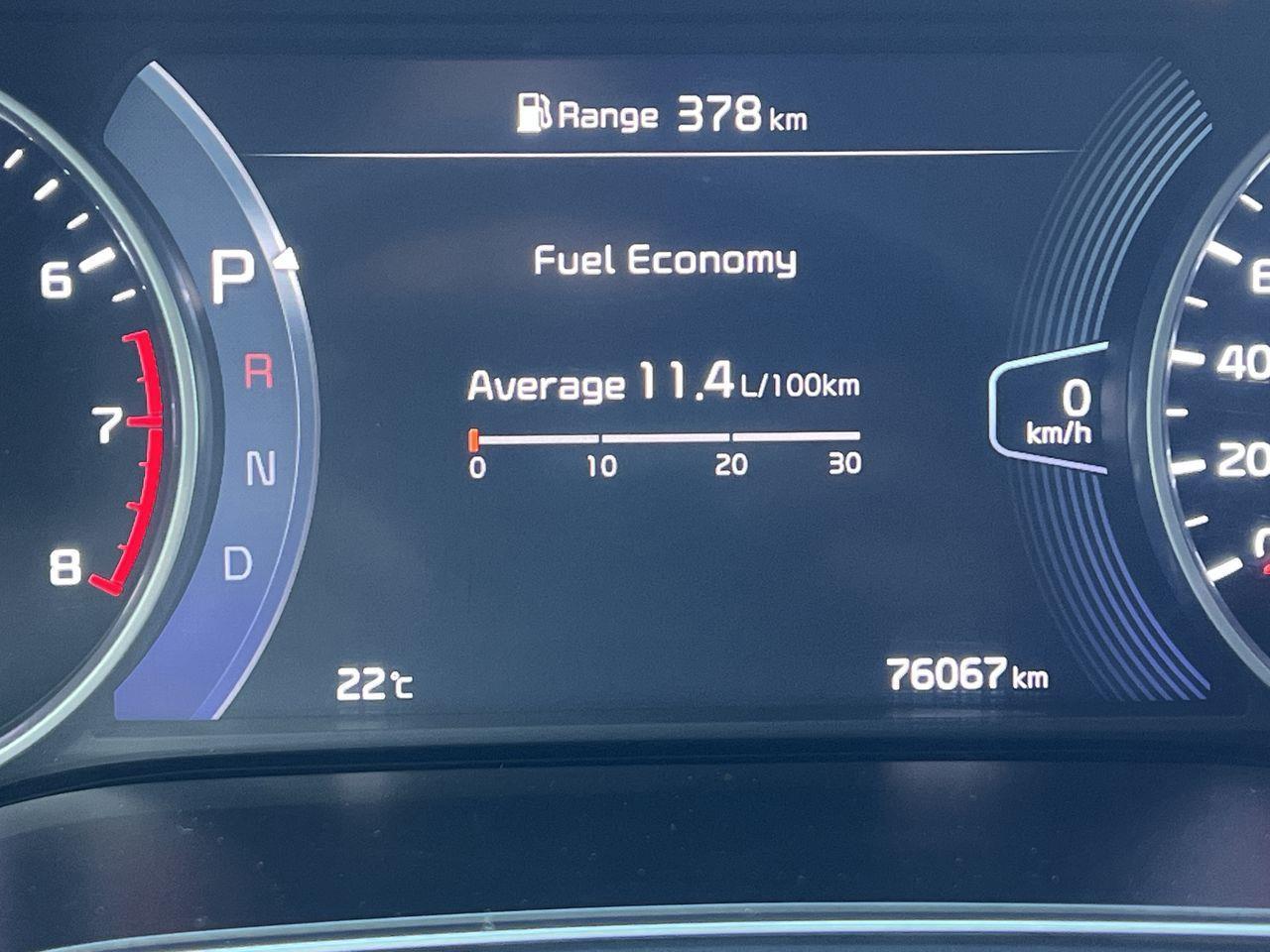 2021 Kia Seltos SX Turbo AWD, HEATED LEATHER SEATS, MOONROOF, NAV, SIRIUS XM, CRUISE CONTROL, BACK UP CAM!! Photo
