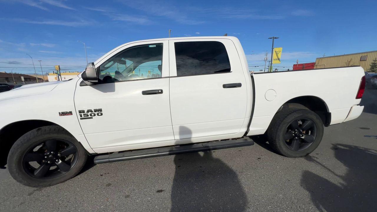 2020 RAM 1500 Classic ST 4X4, HEATED FRONT SEATS, CRUISE CONTROL, BACK UP CAM, SIRIUS XM!! Photo4