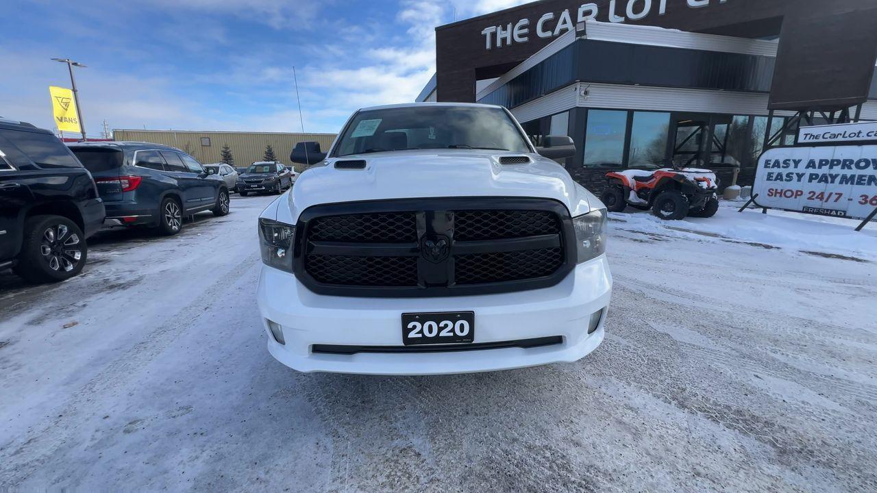 2020 RAM 1500 Classic ST 4X4, HEATED FRONT SEATS, CRUISE CONTROL, BACK UP CAM, SIRIUS XM!! Photo