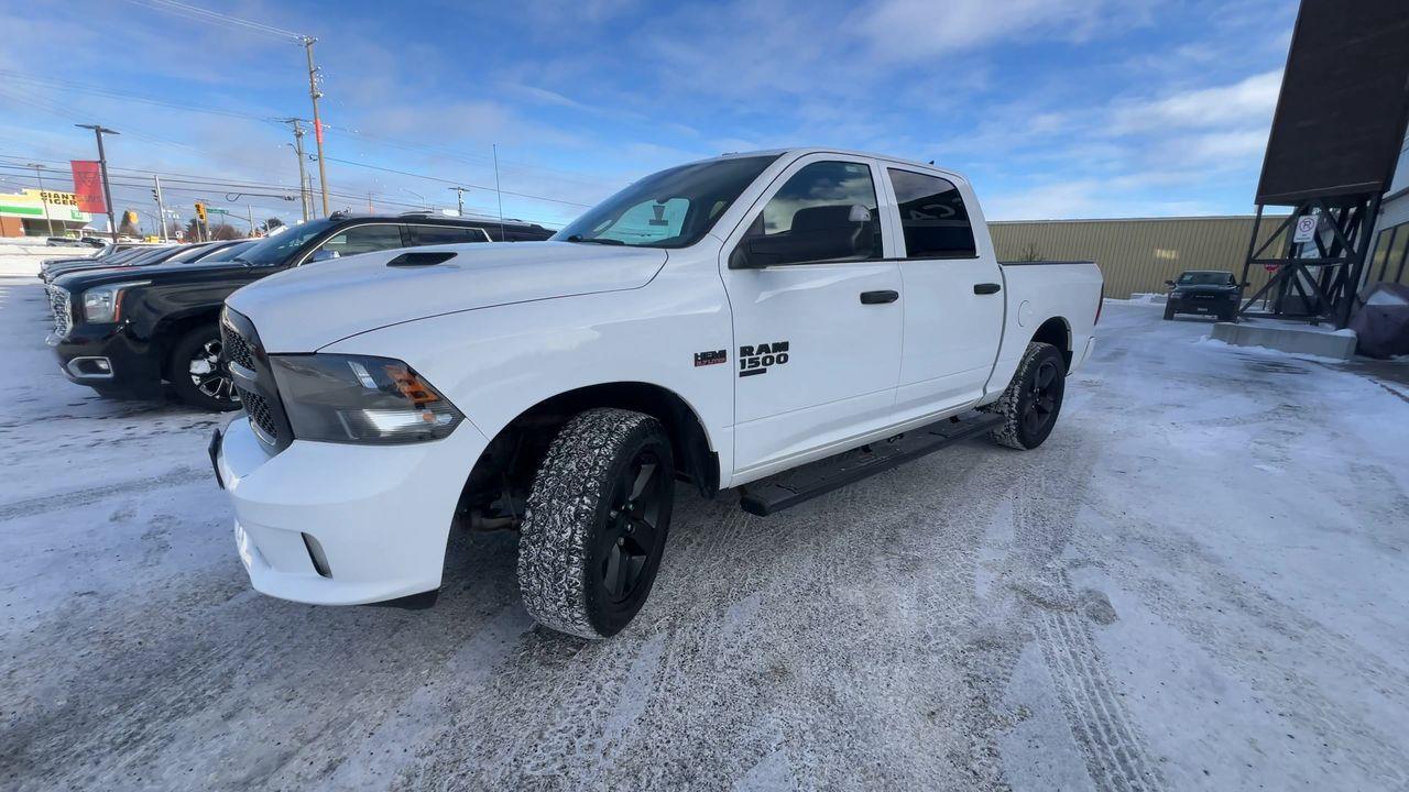2020 RAM 1500 Classic ST 4X4, HEATED FRONT SEATS, CRUISE CONTROL, BACK UP CAM, SIRIUS XM!! Photo3