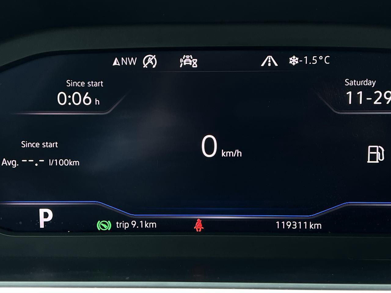 2020 Volkswagen Tiguan Highline AWD, HEATED LEATHER SEATS, MOONROOF, NAV, SIRIUS XM, POWER LIFTGATE, CRUISE CONTROL, BACK UP CAM!! Photo