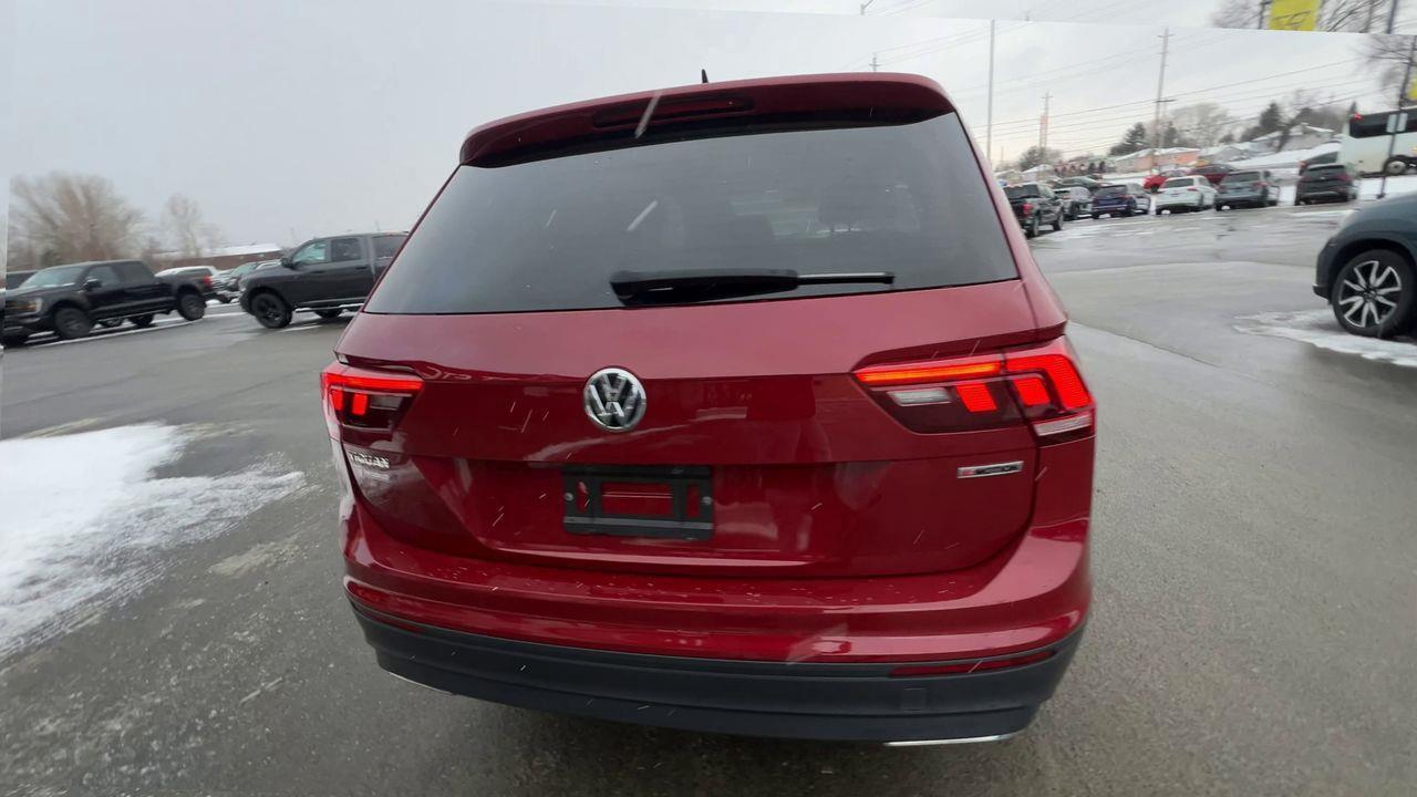 2021 Volkswagen Tiguan Comfortline AWD, LEATHER HEATED SEATS, NAVIGATION, BACK UP CAM!! Photo