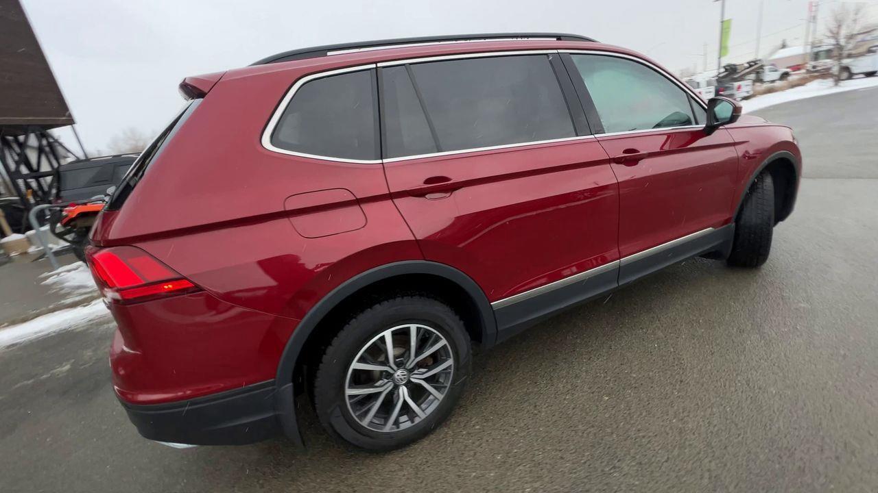 2021 Volkswagen Tiguan Comfortline AWD, LEATHER HEATED SEATS, NAVIGATION, BACK UP CAM!! Photo