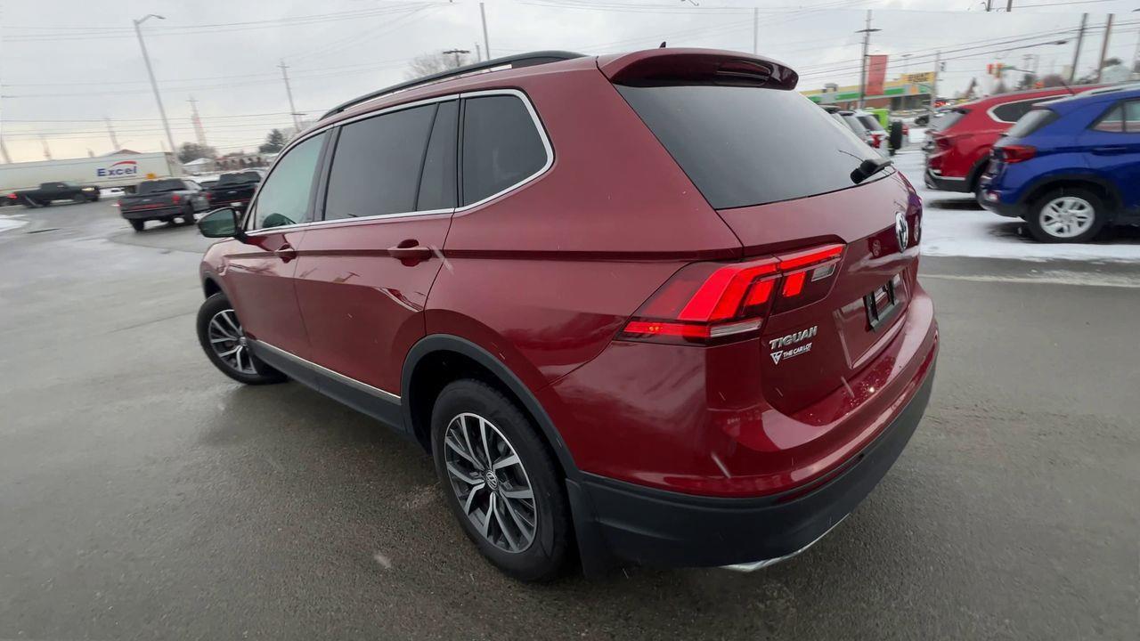 2021 Volkswagen Tiguan Comfortline AWD, LEATHER HEATED SEATS, NAVIGATION, BACK UP CAM!! Photo