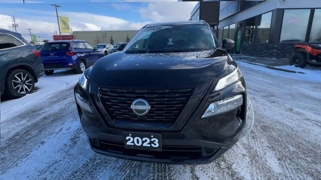2023 Nissan Rogue SV Midnight Edition AWD, MOONROOF, HEATED LEATHER SEATS, MOONROOF, SIRIUS XM, REMOTE START, POWER LIFTGATE, BACK UP CAM! Photo