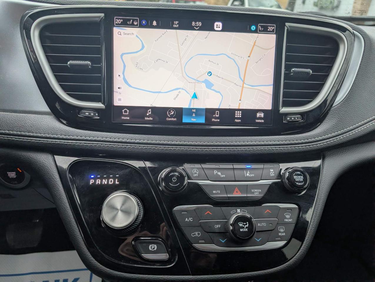 2021 Chrysler Pacifica Touring L AWD "S" APEARENCE PACKAGE Photo