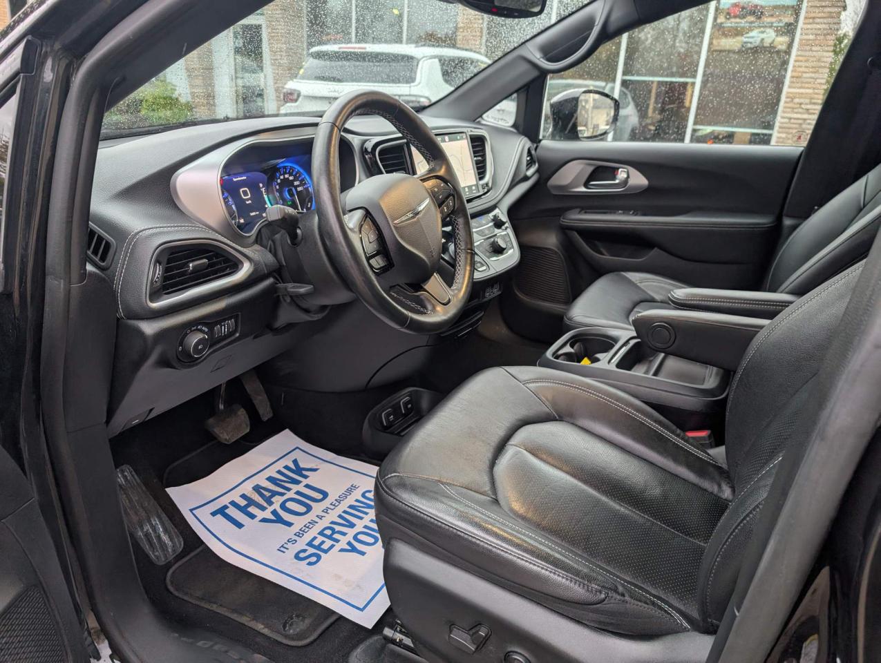 2021 Chrysler Pacifica Touring L AWD "S" APEARENCE PACKAGE Photo