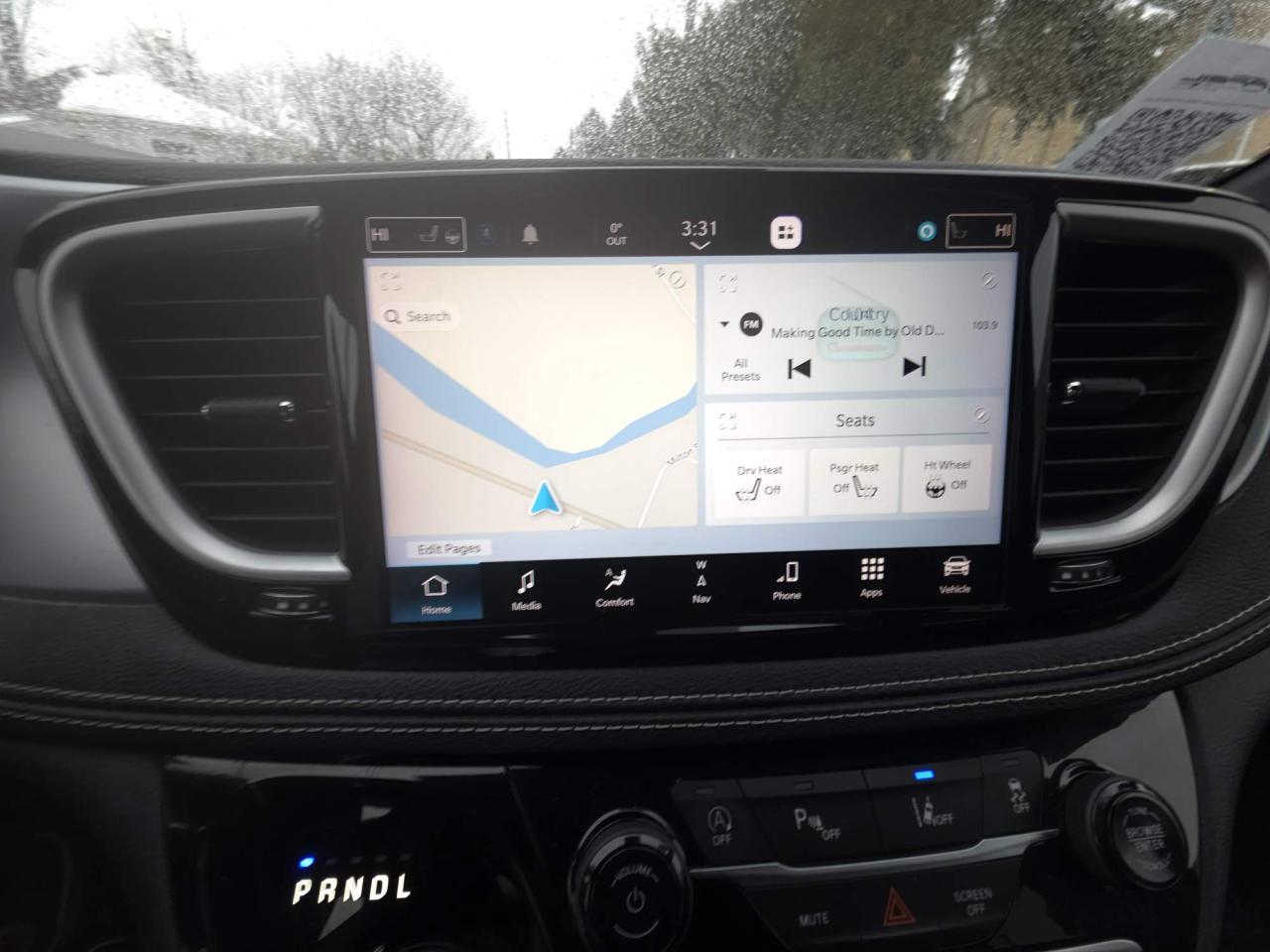 2021 Chrysler Pacifica Touring L AWD "S" APEARENCE PACKAGE Photo