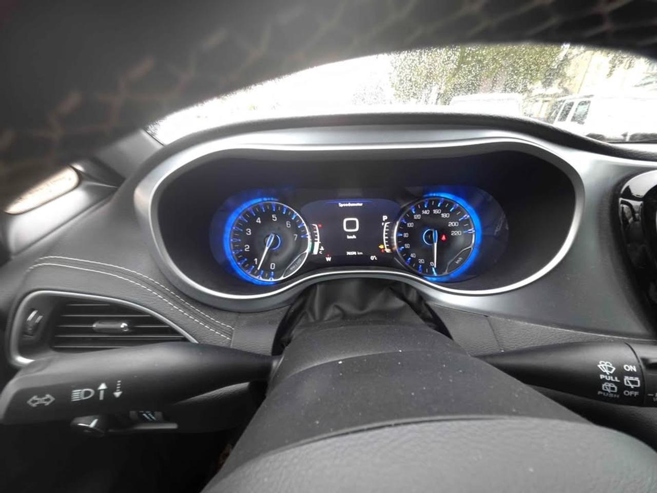 2021 Chrysler Pacifica Touring L 7 PASSENGER! AWD! "S" SPORTS APPERANCE! Photo