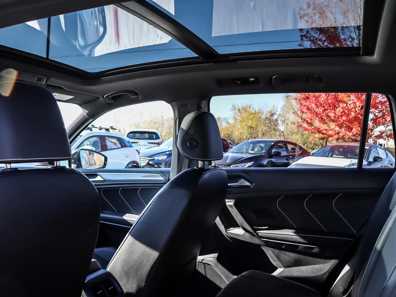 2023 Volkswagen Tiguan Comfortline R-Line Black SE R-Line Black 4MOTION Photo