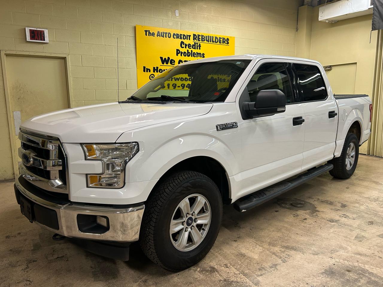2017 Ford F-150 XLT Photo2