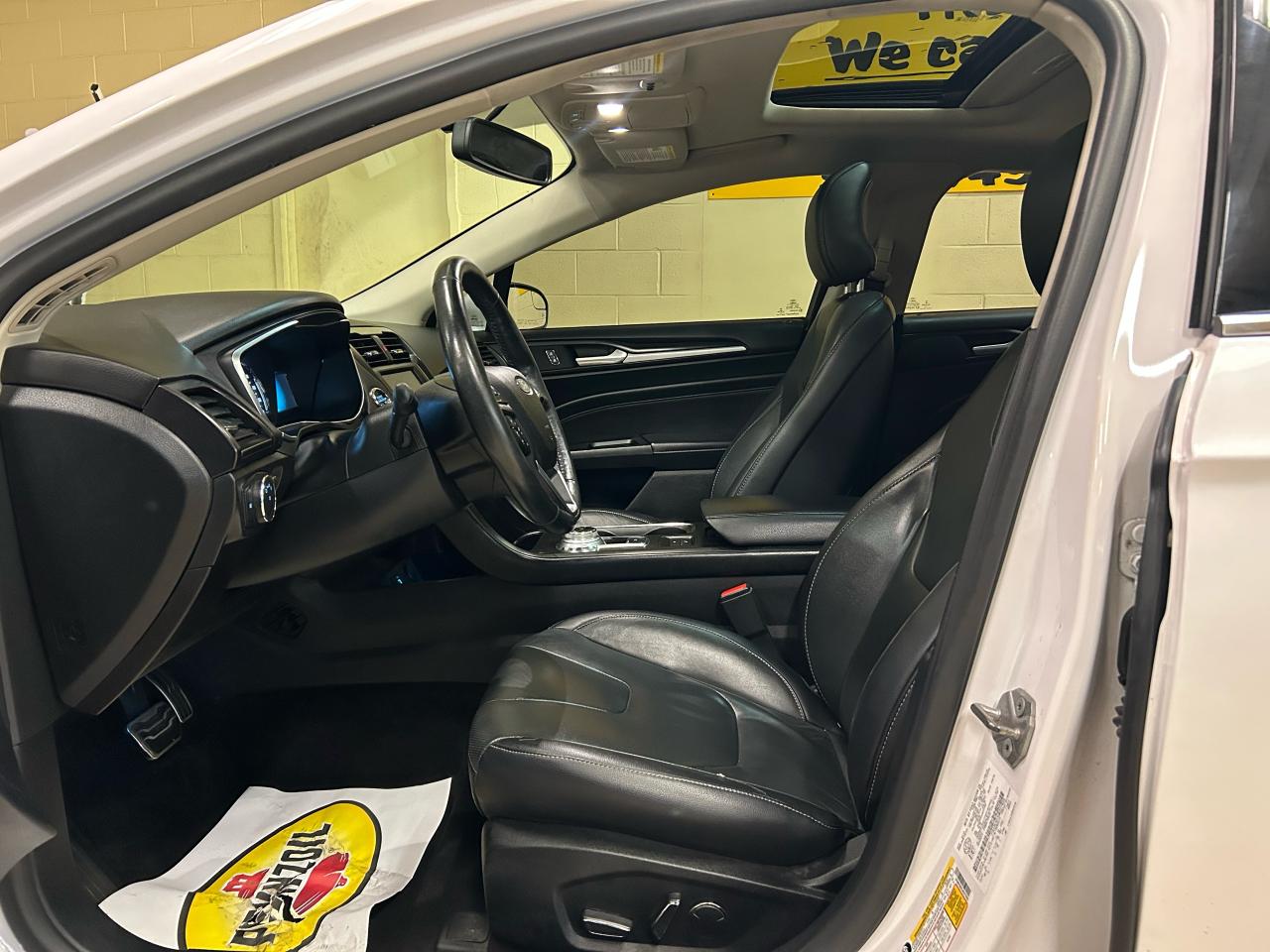 2018 Ford Fusion Energi Titanium - Photo #9