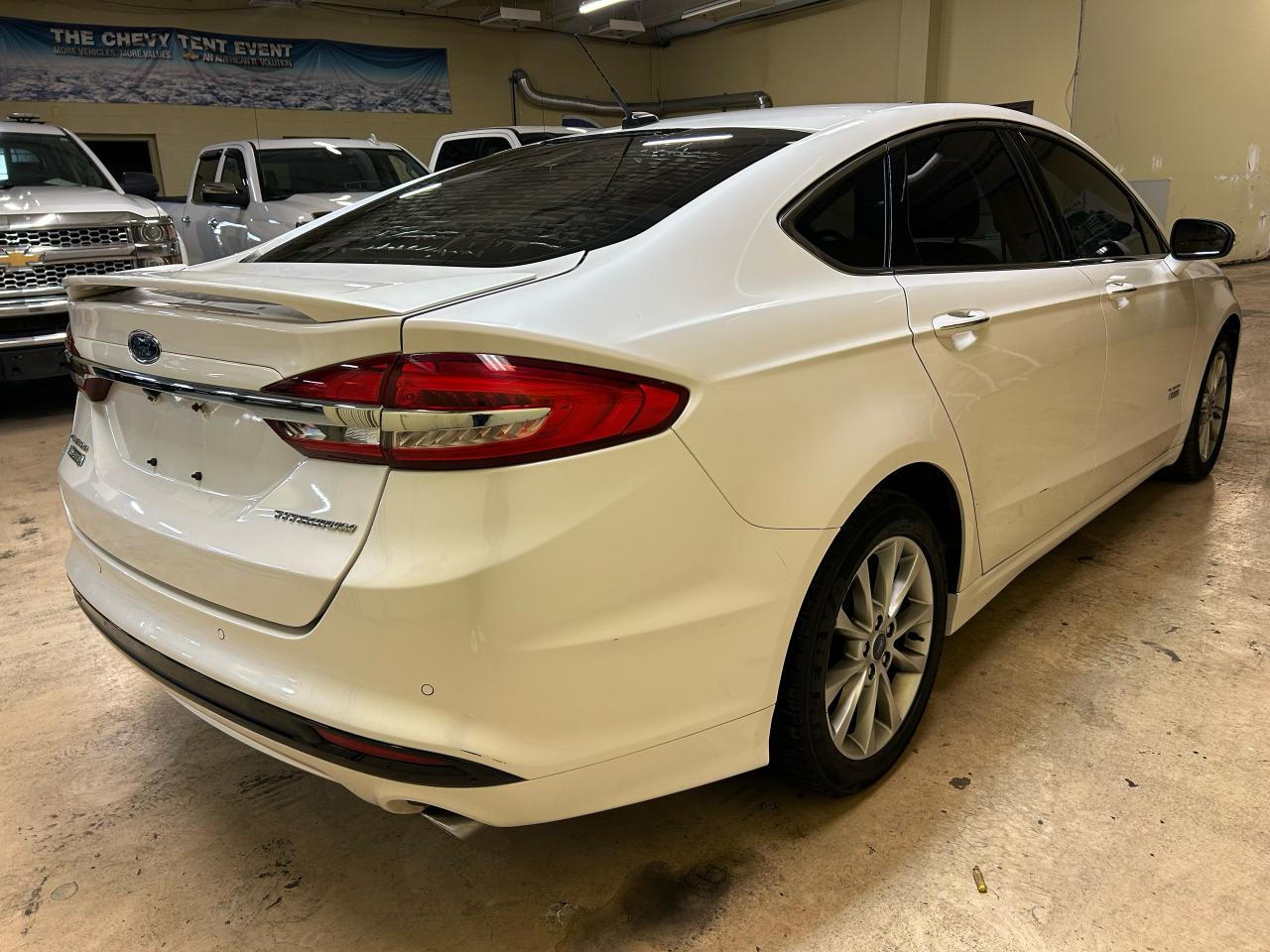 2018 Ford Fusion Energi Titanium - Photo #5