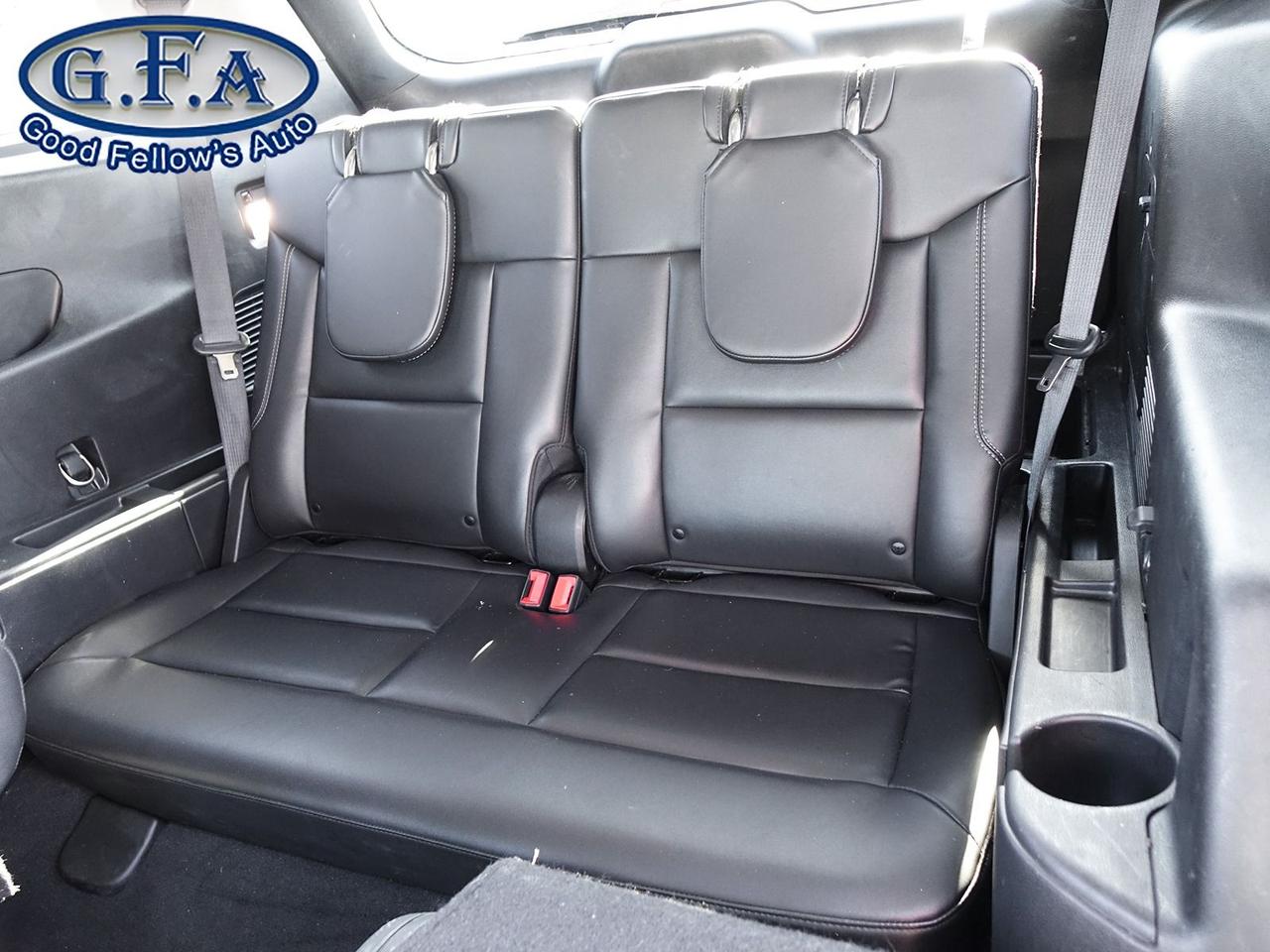 2023 Ford Explorer XLT MODEL, AWD, 7 PASSENGER, LEATHER SEATS, PANORA Photo