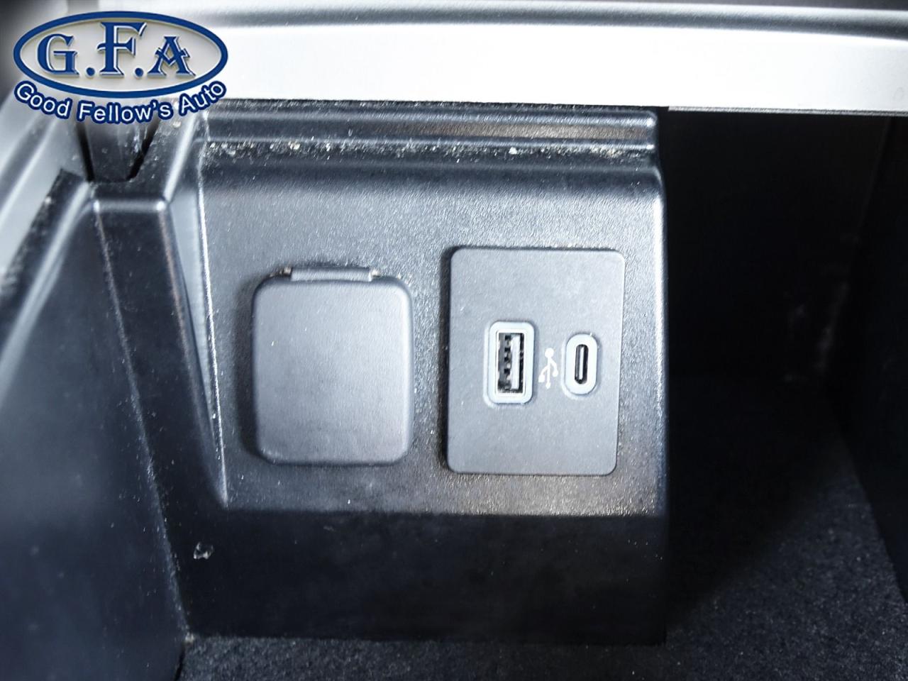 2023 Ford Explorer XLT MODEL, AWD, 7 PASSENGER, LEATHER SEATS, PANORA Photo45