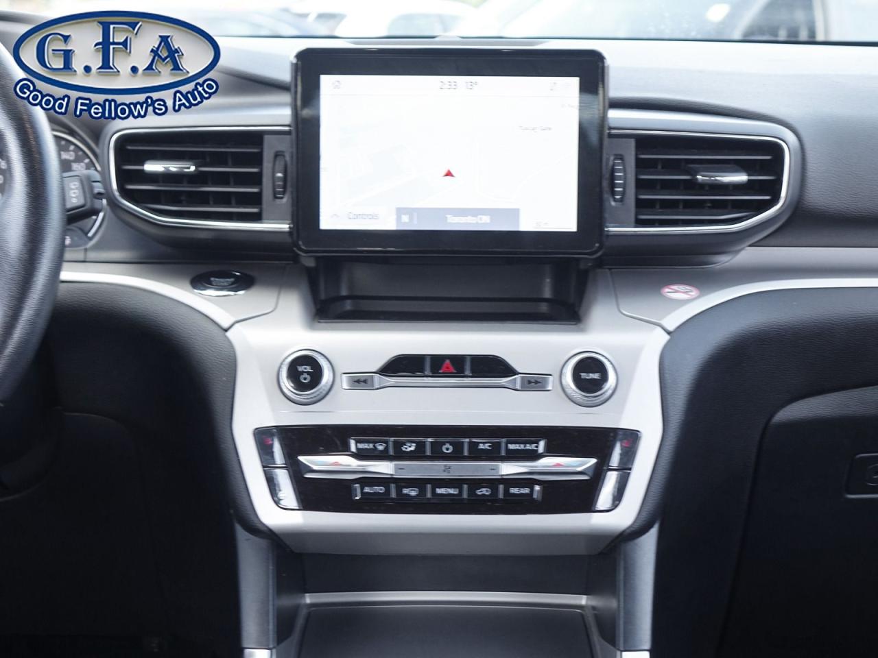 2023 Ford Explorer XLT MODEL, AWD, 7 PASSENGER, LEATHER SEATS, PANORA Photo