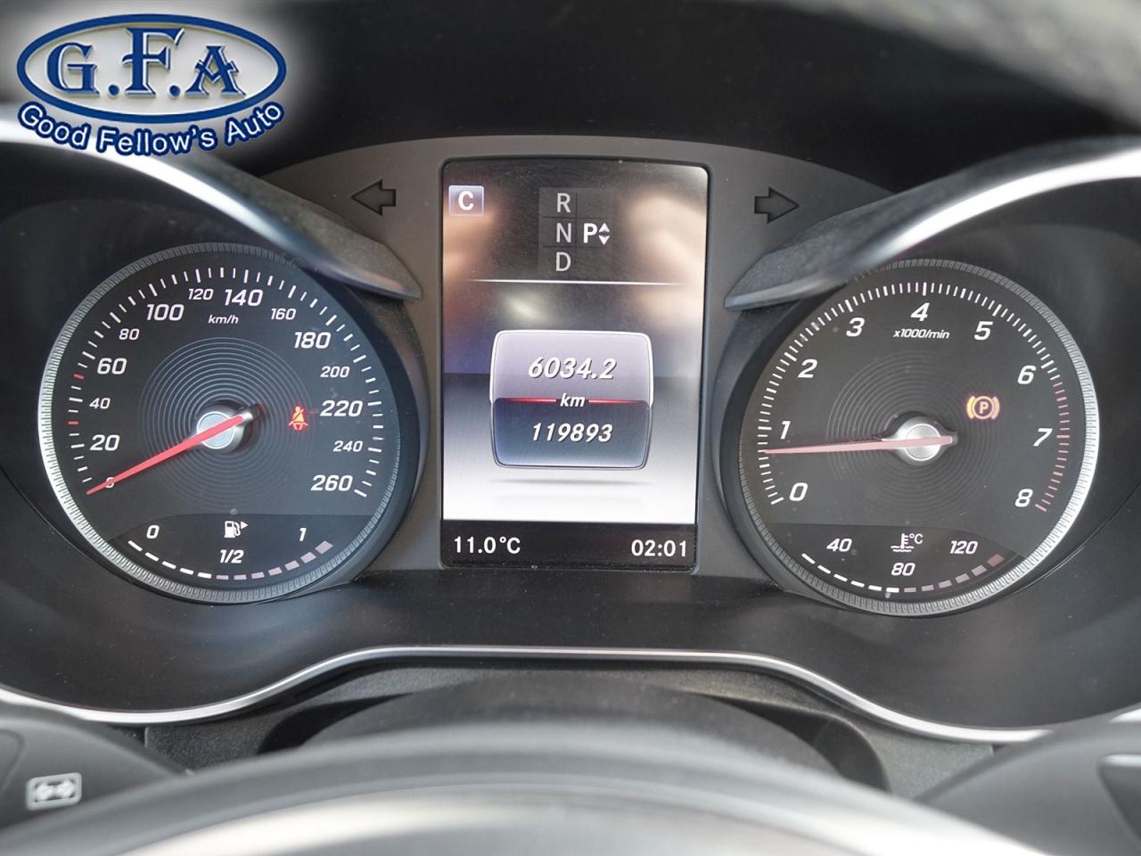 2019 Mercedes-Benz GLC-Class 4MATIC, PANORAMIC ROOF, LEATHER SEATS, POWER SEATS Photo10