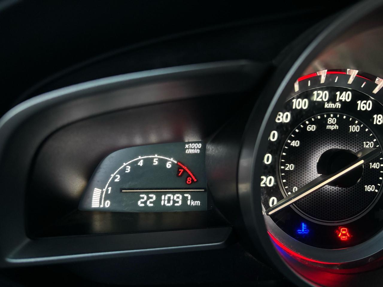 2015 Mazda MAZDA3 GS - Photo #12