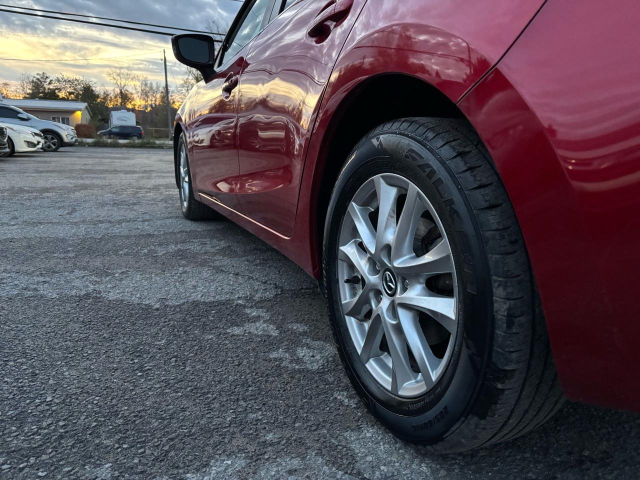 2015 Mazda MAZDA3 GS - Photo #8