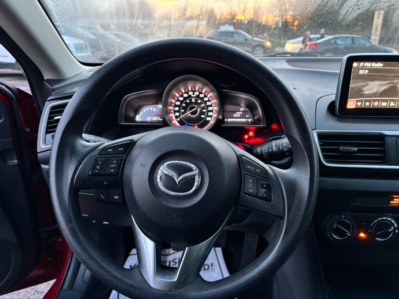 2015 Mazda MAZDA3 GS - Photo #11