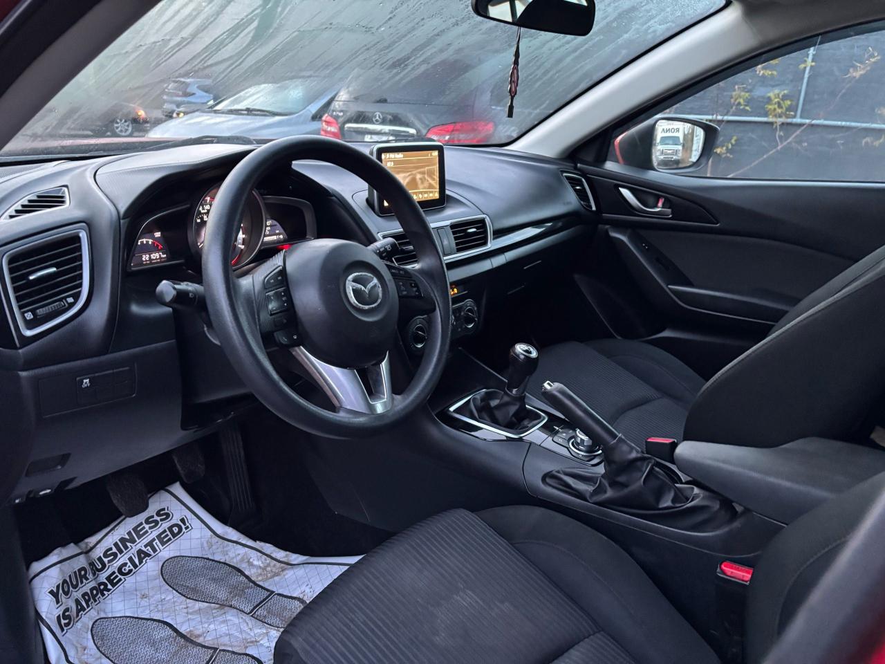 2015 Mazda MAZDA3 GS - Photo #9