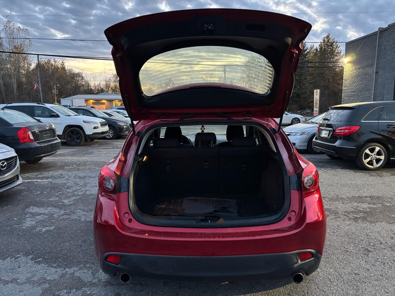 2015 Mazda MAZDA3 GS - Photo #6