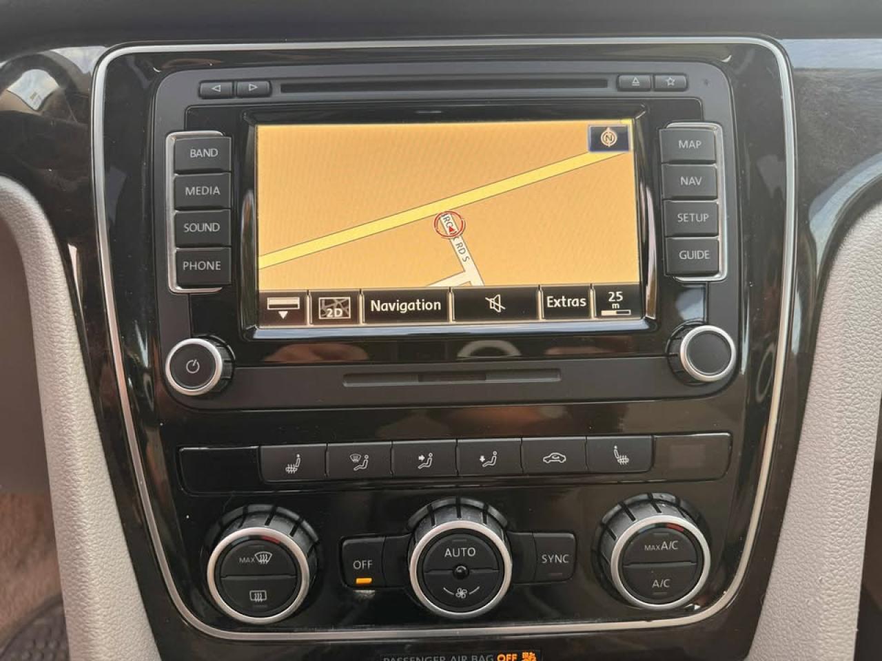 2015 Volkswagen Passat HIGHLINE - Photo #9