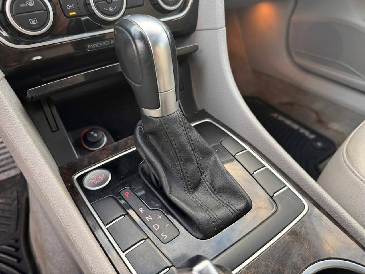 2015 Volkswagen Passat HIGHLINE - Photo #10