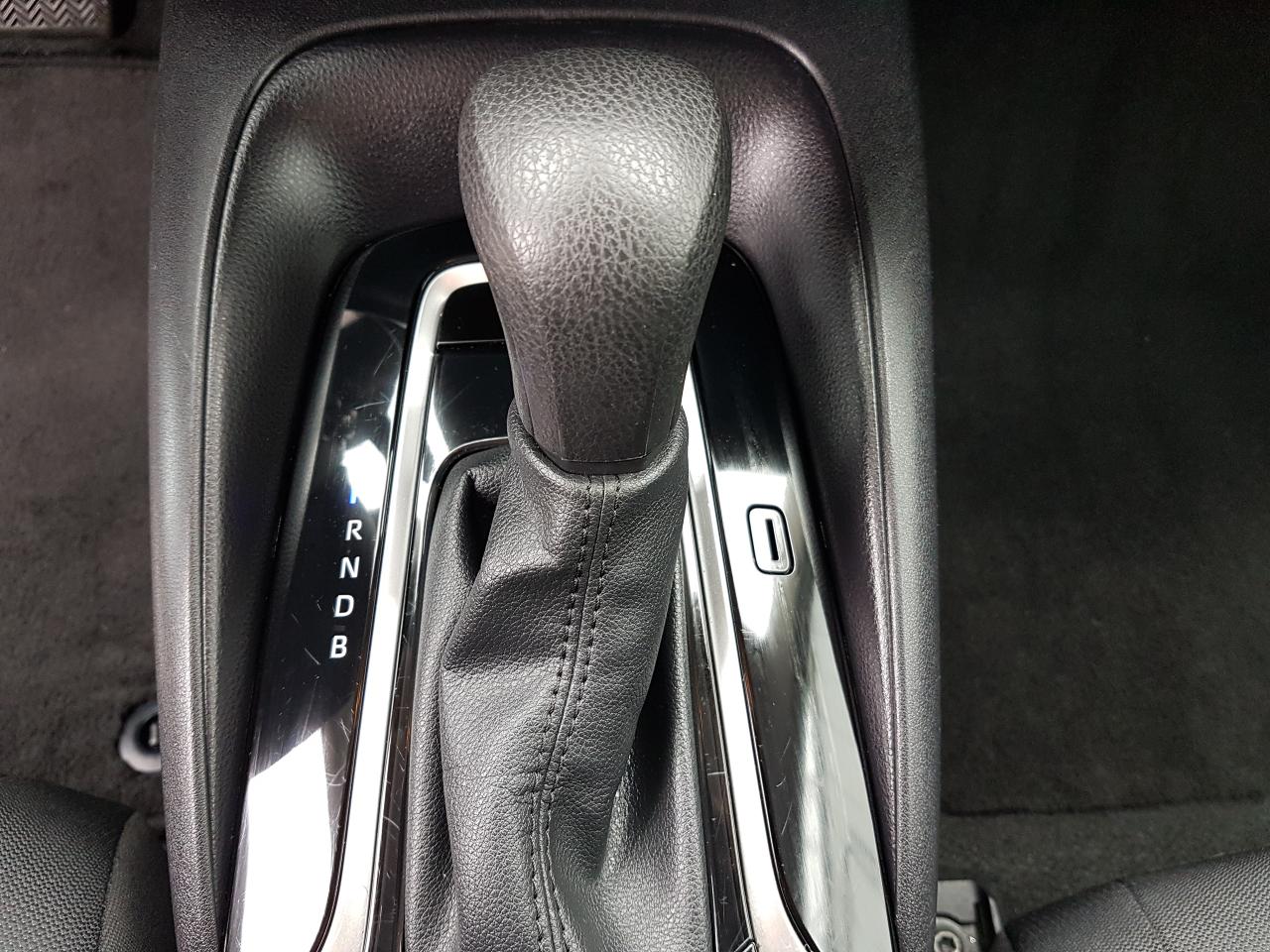 2020 Toyota Corolla LE *HEATED SEATS* Photo