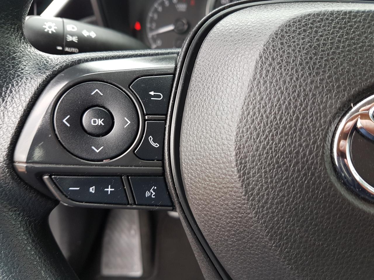 2020 Toyota Corolla LE *HEATED SEATS* Photo