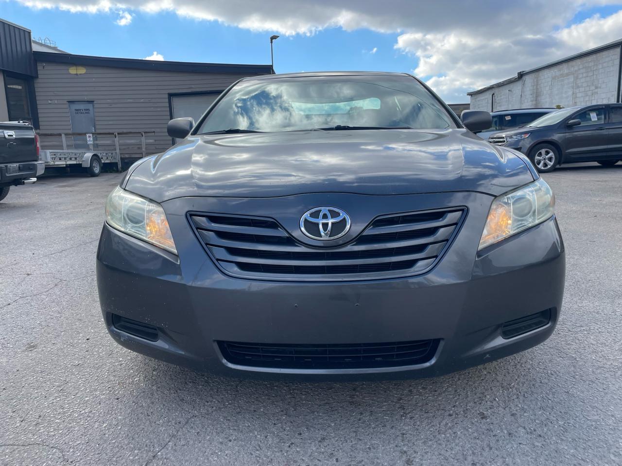 2007 Toyota Camry LE Photo2