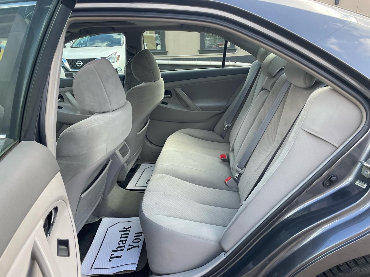 2007 Toyota Camry LE Photo27