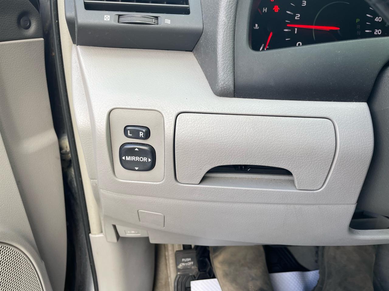 2007 Toyota Camry LE Photo14