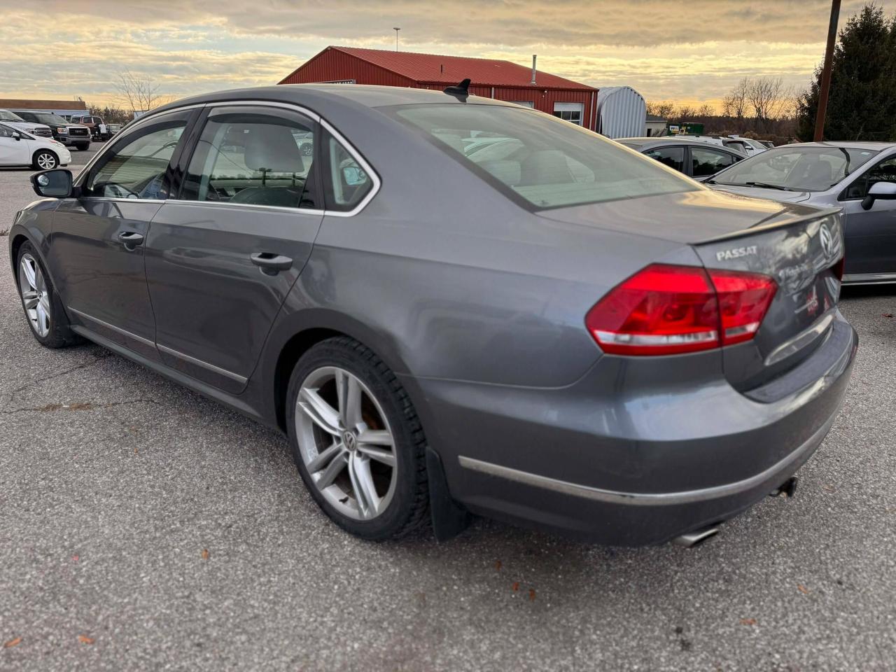 2015 Volkswagen Passat HIGHLINE Photo