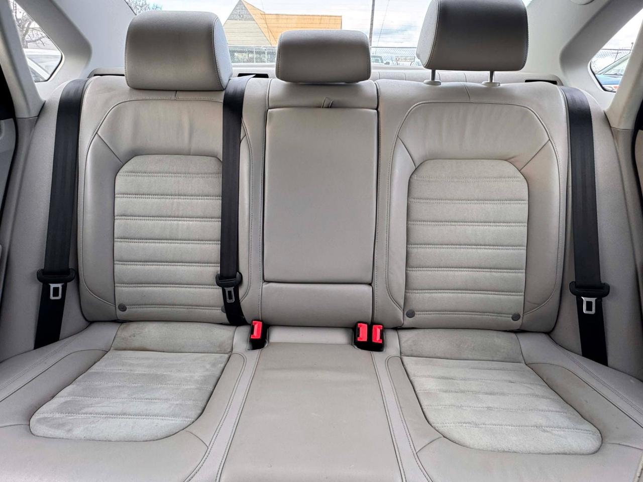 2015 Volkswagen Passat HIGHLINE Photo