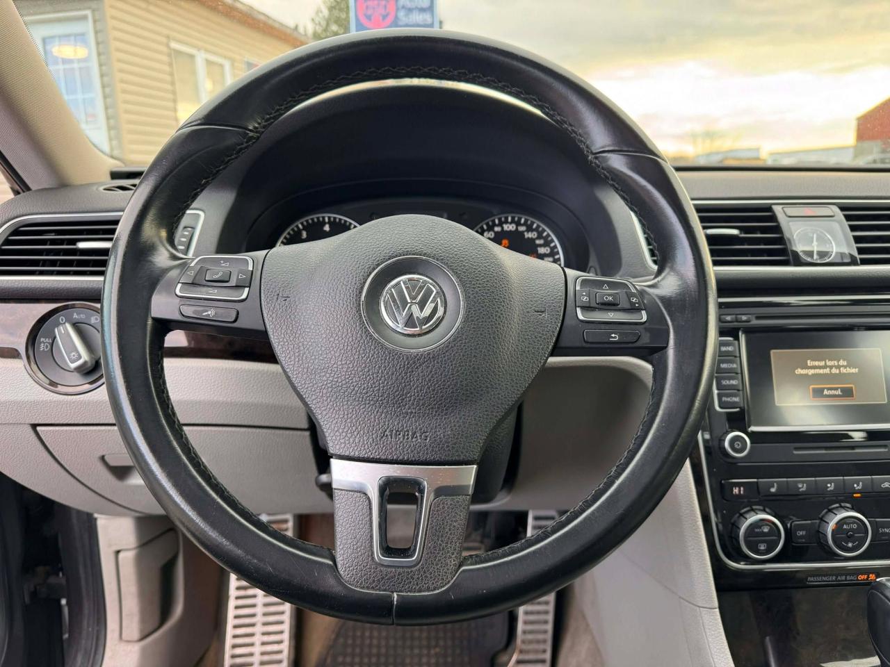 2015 Volkswagen Passat HIGHLINE Photo