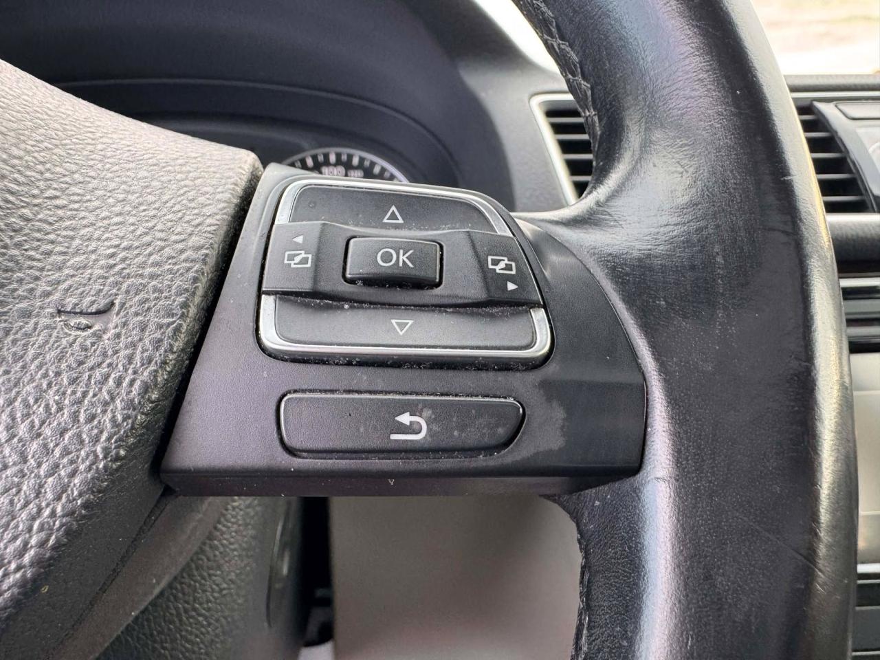 2015 Volkswagen Passat HIGHLINE Photo