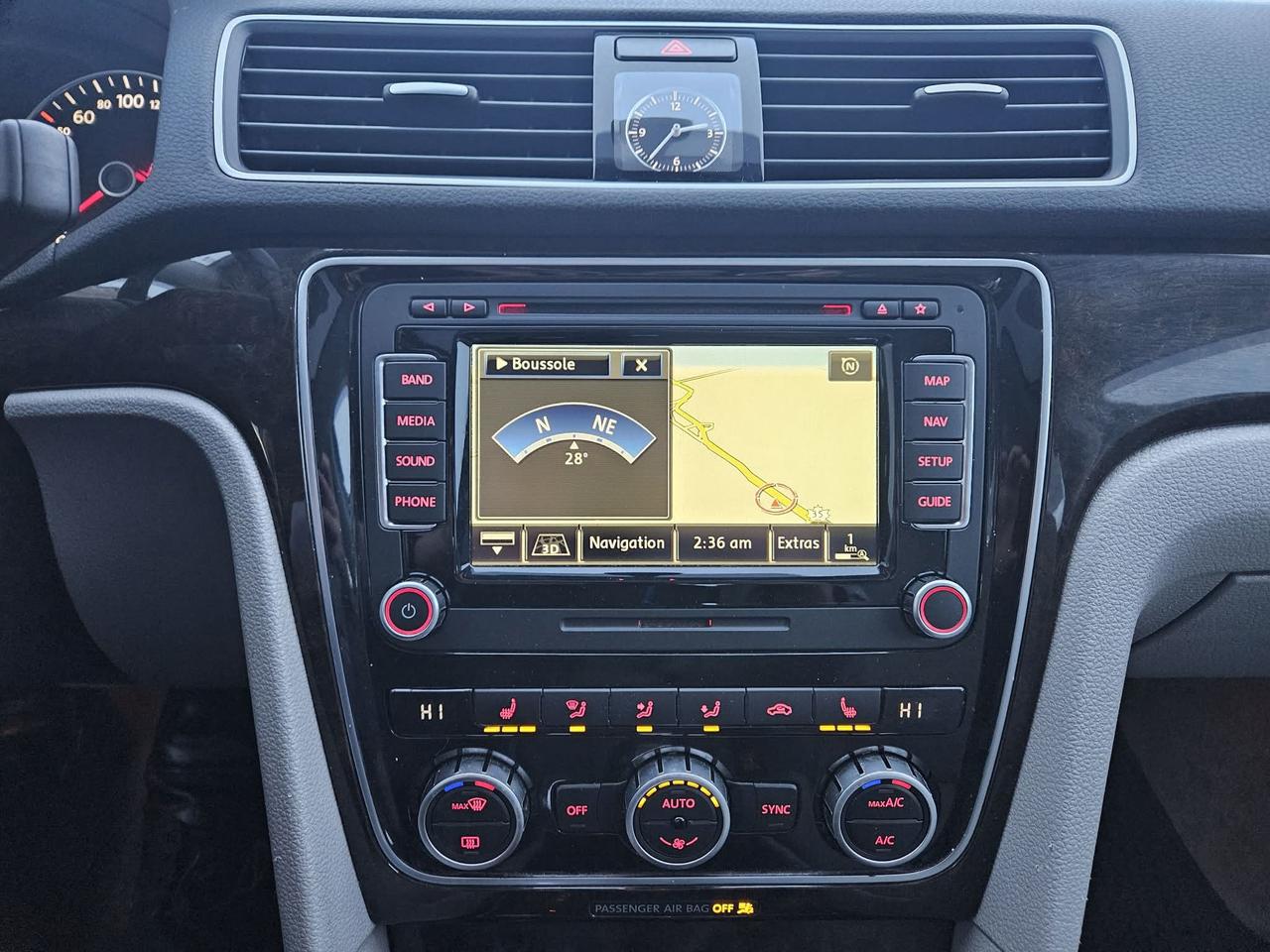 2015 Volkswagen Passat HIGHLINE Photo