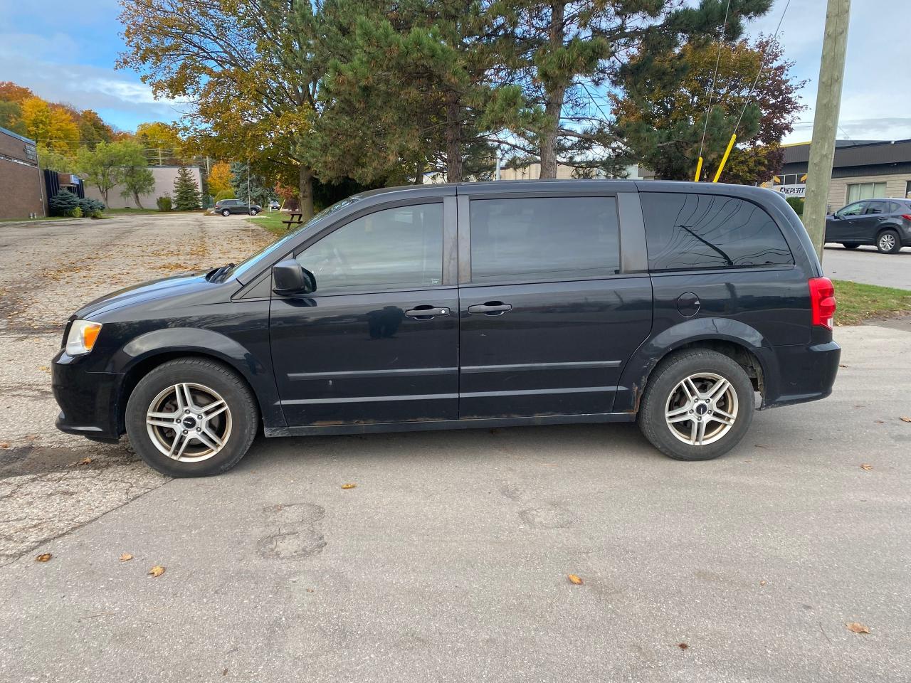 Used 2013 Dodge Grand Caravan SE for sale in Waterloo, ON