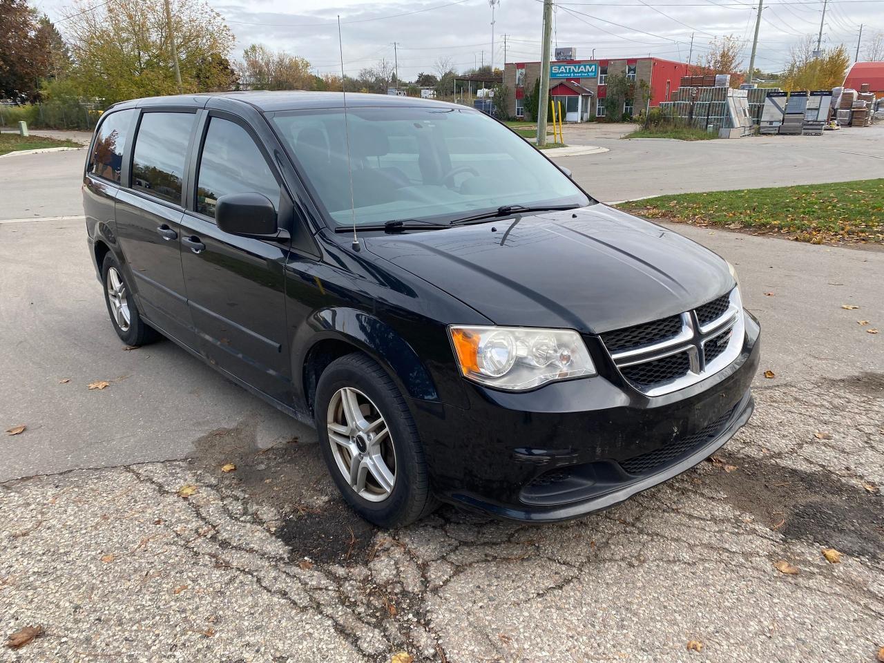 2013 Dodge Grand Caravan SE Photo3
