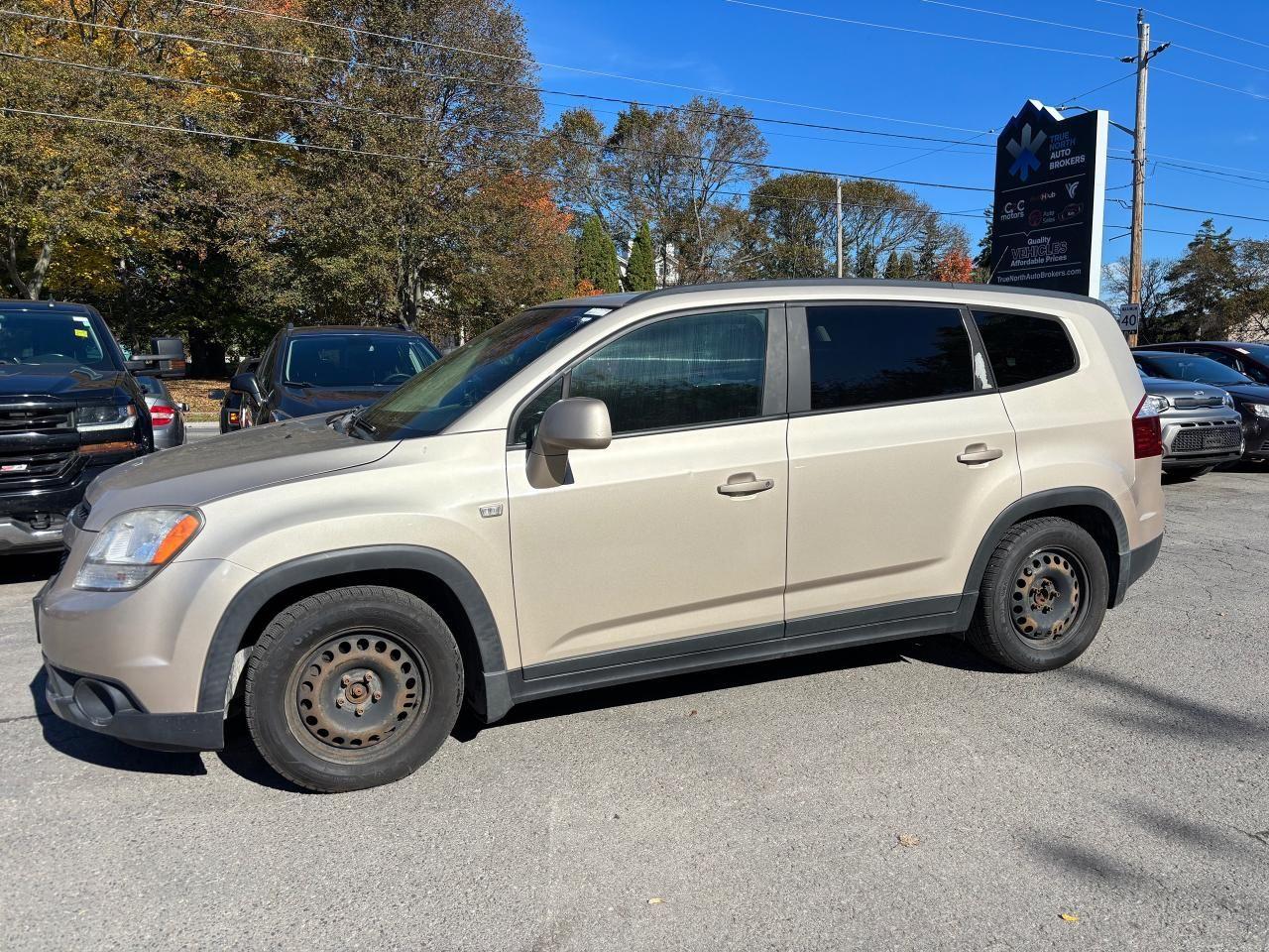 2012 Chevrolet Orlando 1LT - Photo #5