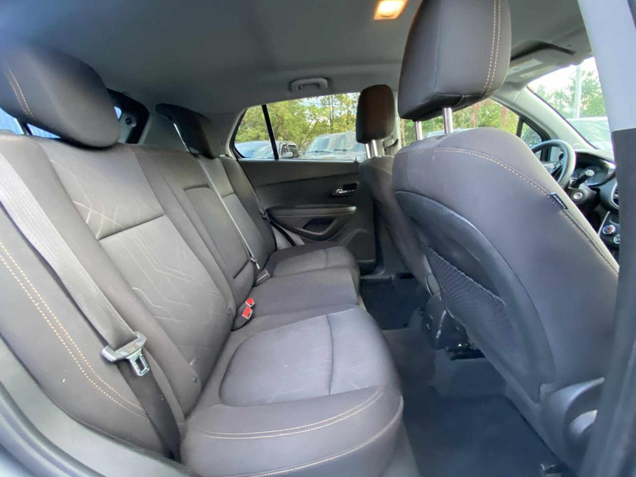 2017 Chevrolet Trax AWD 4dr LT - Photo #12