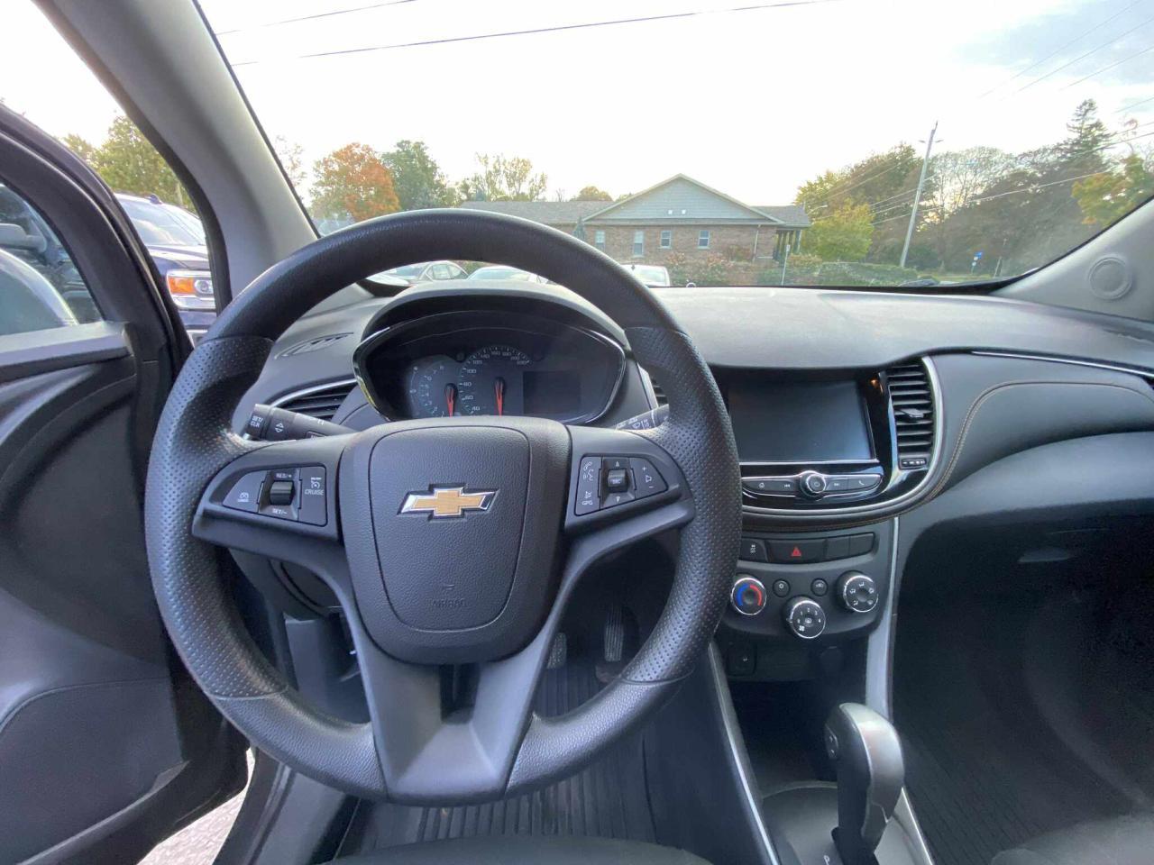 2017 Chevrolet Trax AWD 4dr LT - Photo #9